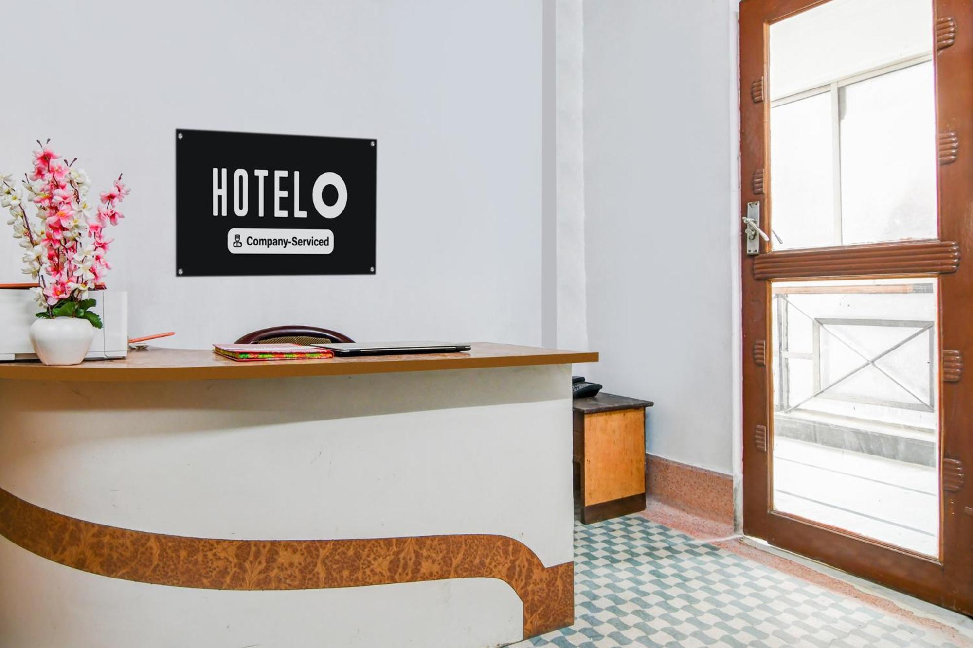 Super O Lenin Sarani Hotel
